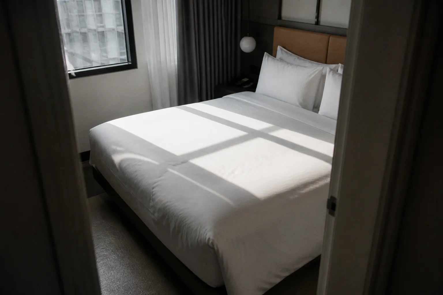 Natural light for hotel rooms: is it enough?