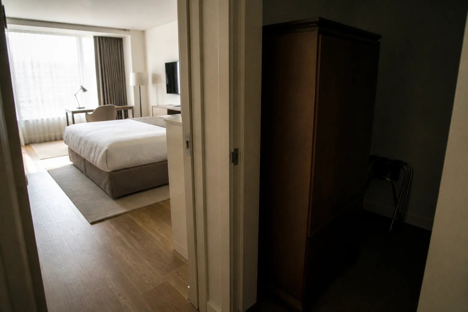 Room comparison videos: three layout traps that kill bookings